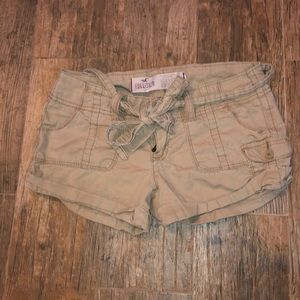 Hollister khaki shorts
